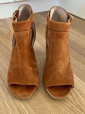 House of Harlow 1960 Suede Peep Toe Bootie, 8